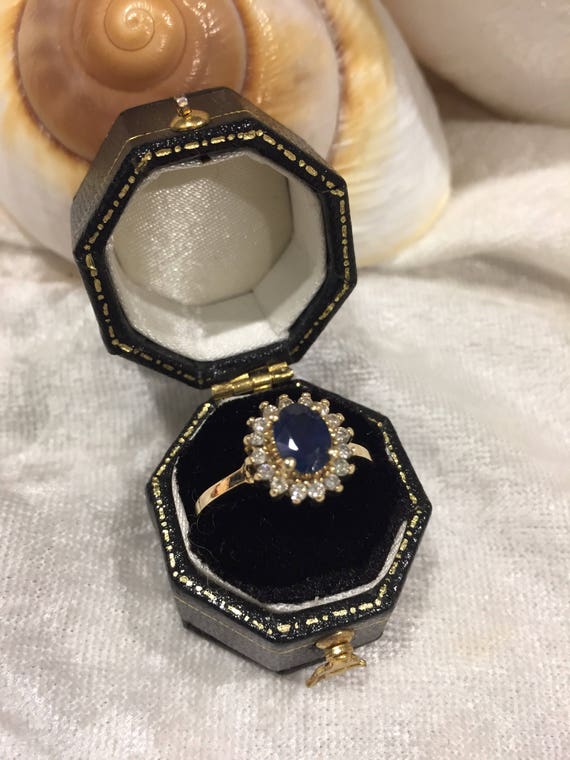 SUCH A SAPPHIRE - Lovely Vintage Sapphire and Dia… - image 3