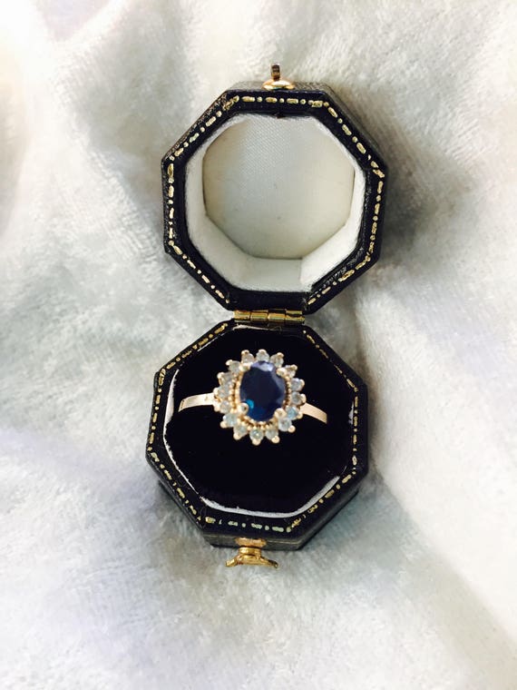 SUCH A SAPPHIRE - Lovely Vintage Sapphire and Dia… - image 1