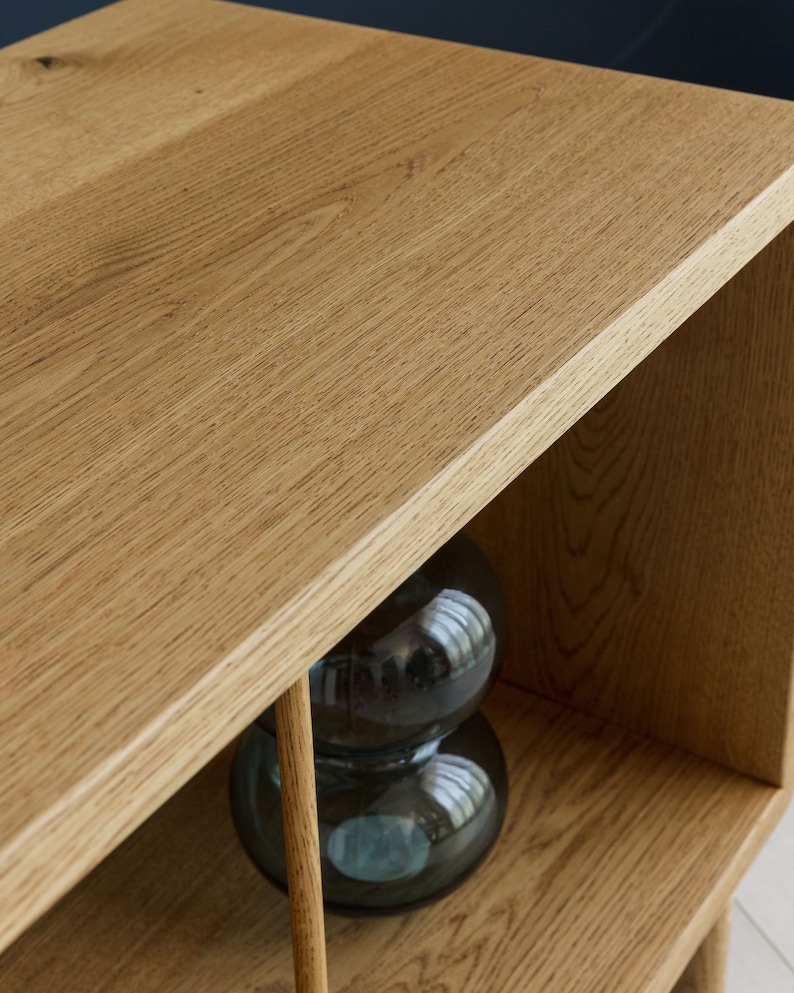 CLAREMONT Solid Oak Record Player Stand With Oak Dividers And Rounded Edges image 3