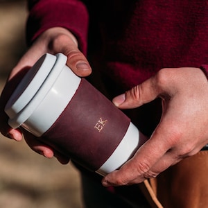 Funda de cuero para tazas personalizada, portavasos de cuero personalizado, funda para taza de café, funda para taza de té de cuero, agarre reutilizable para bebidas