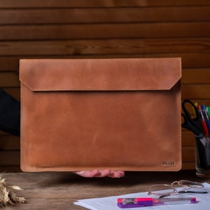Customized Leather MacBook Case for MacBook Air 13, Air M1 and MacBook 14, Pro 13, Pro 13 M1, MacBook Pro 16 M1 MacBook case with Embossing