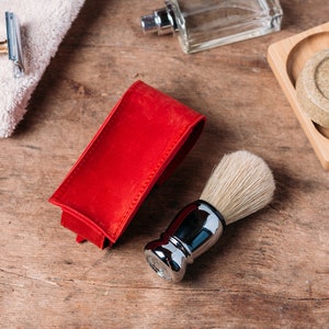 Étui à brosse à raser en cuir personnalisé, kit de rasage humide personnalisé, porte-brosse à raser pour voyageurs, protecteur de brosse à raser humide image 8