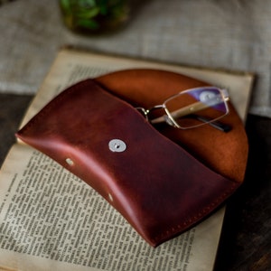 Customized Leather Glasses Case, Leather Eyeglass Case, Handmade Sunglasses Sleeve, Eyewear, Leather Sunglasses Pouch, Sunglasses Pouch image 2