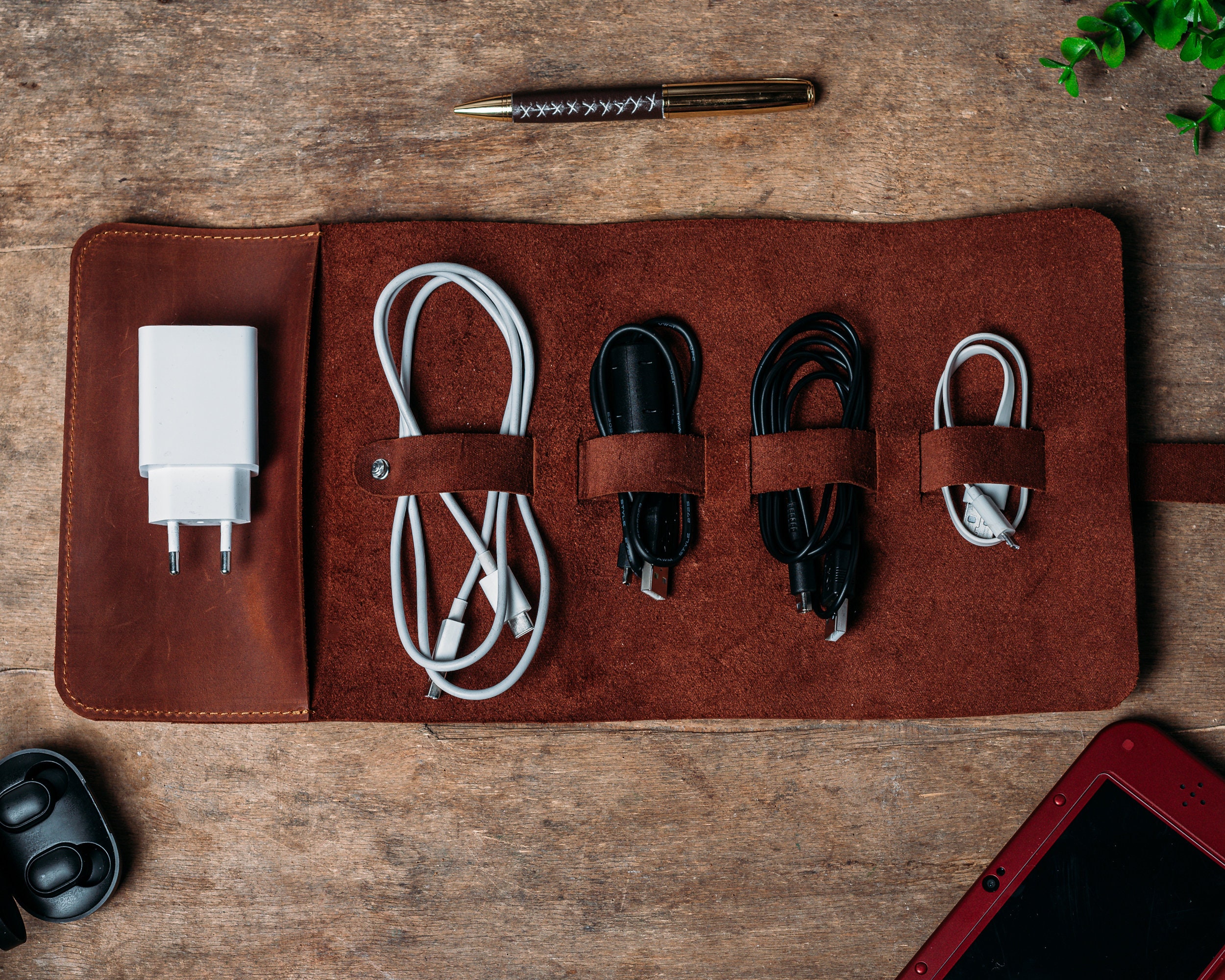 leather travel cable organizer