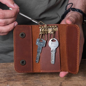 Portachiavi in pelle personalizzato, portachiavi in pelle, portachiavi a marsupio, portachiavi personalizzato, custodia organizer per chiavi, custodia portachiavi in pelle