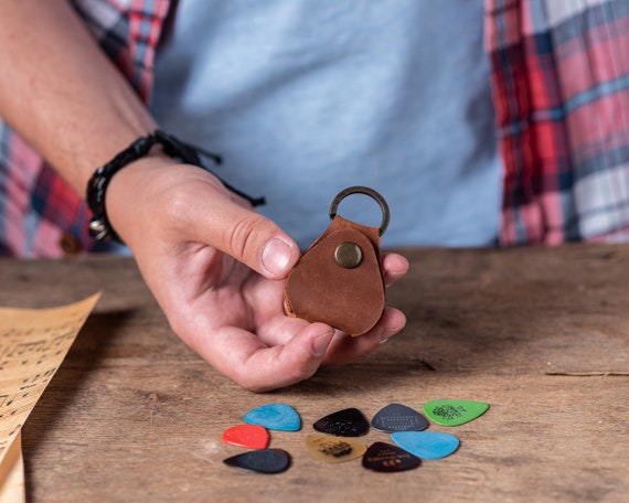 Guitar Pick Keychain, Guitar Pick Holder, Guitar Pick Case, Leather Pick Holder, Gift for Guitarist, Guitar Accessories, Guitar Pick Key Fob