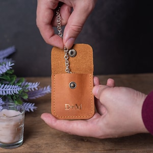 Porte-bagues personnalisé, Porte-alliances en cuir, Etui chaîne pour collier, Porte-anneaux, Etui pour boucles d'oreilles, Pochette à bijoux