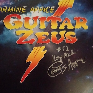 JSA CERTIFICADO FIRMADO Carmine Appice Guitar Zeus Disco de vinilo Álbum LP Brian May Ted Nugent Richie Sambora Edgar Winter Autógrafo CoA