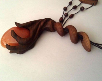 Hand carved wooden necklace with natural Agate,Wooden pendant,wooden necklace,Agate