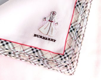 Burberry Vintage sjaal roze geborduurde overjas 23" x 23" inch I Gratis levering bij bestelling 35 USD Koopt gewoon meerdere items samen in bestelling