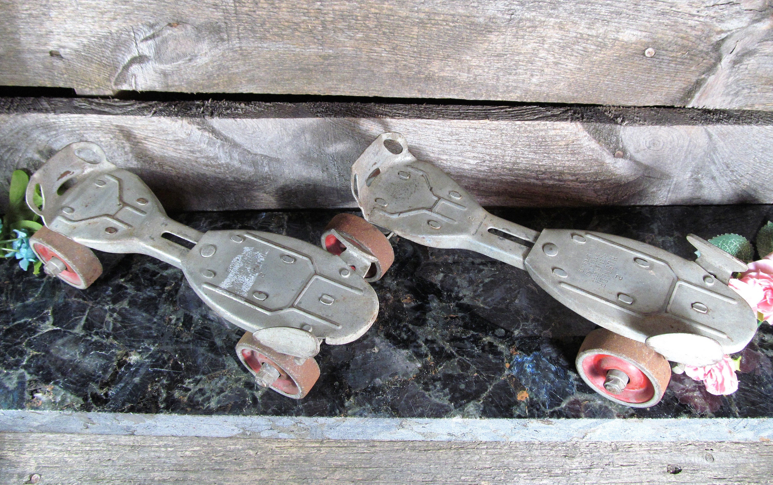 Hustler 2, Solid Metal, Vintage Adjustable Roller Skates, Set of 2 1950