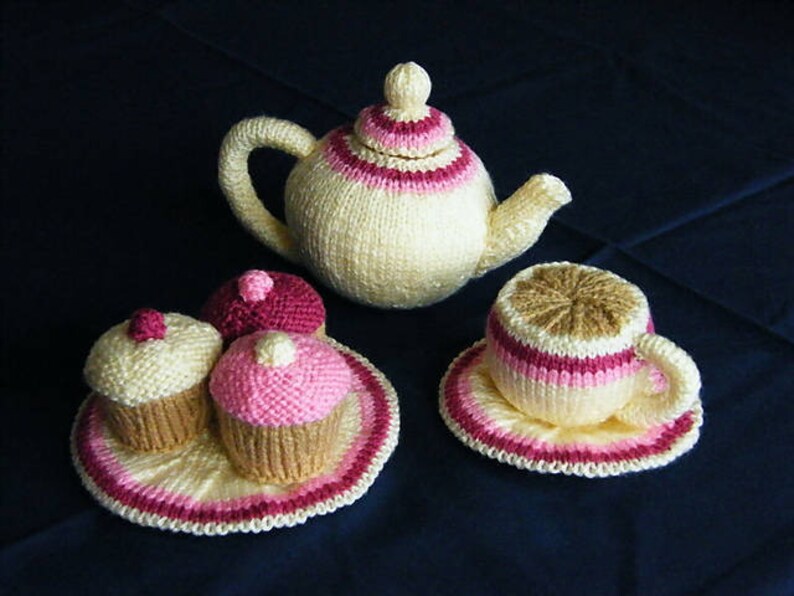 Download Toy Food Pattern to knit Tea Set Teapot Cup Saucer Plate Cupcake knitting pattern instant download image 1