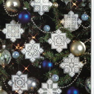 Vintage Plastic Canvas Snowflake Ornaments download pattern