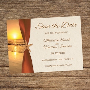 Könnte beinhalten: Save the Date Karte mit einem Sonnenuntergang am Strand und einem Seestern. Die Karte ist für die Hochzeit von Madison Smith und Timothy Johnson am 10.12.2018. Die Hochzeitsadresse ist weddingaddress.com und der Ort ist Tampa, FL. Eine formelle Einladung folgt.