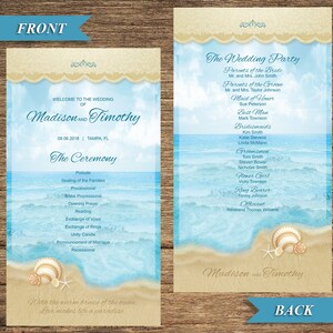 Puede incluir: Un programa de ceremonia de boda con temática de playa. La portada presenta un fondo de acuarela azul claro y blanco con una concha y una estrella de mar. La contraportada presenta una lista de los miembros de la fiesta de bodas y el oficiante. El texto en la portada dice: "Bienvenido a la boda de Madison y Timothy 09.06.2018 | Tampa, FL La ceremonia".