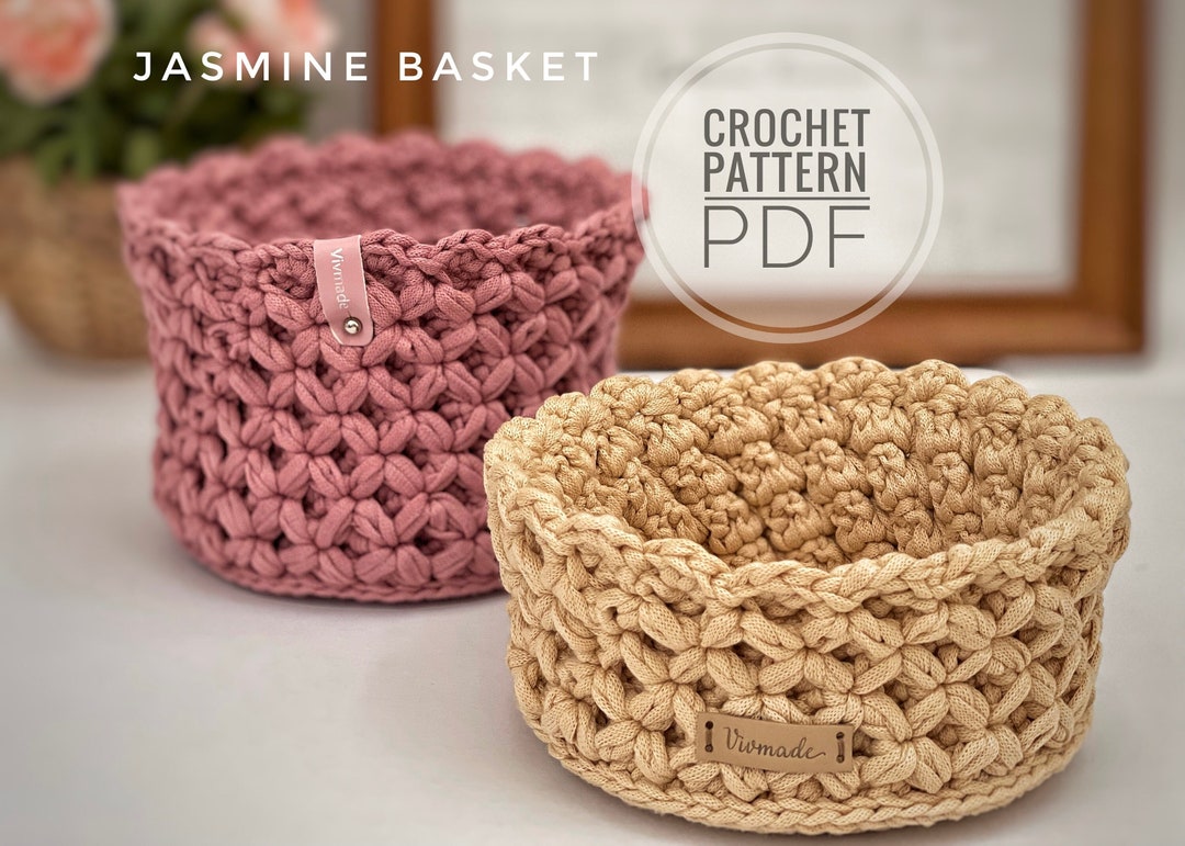 A FREE Crochet Toy Basket Pattern Using T-shirt Yarn