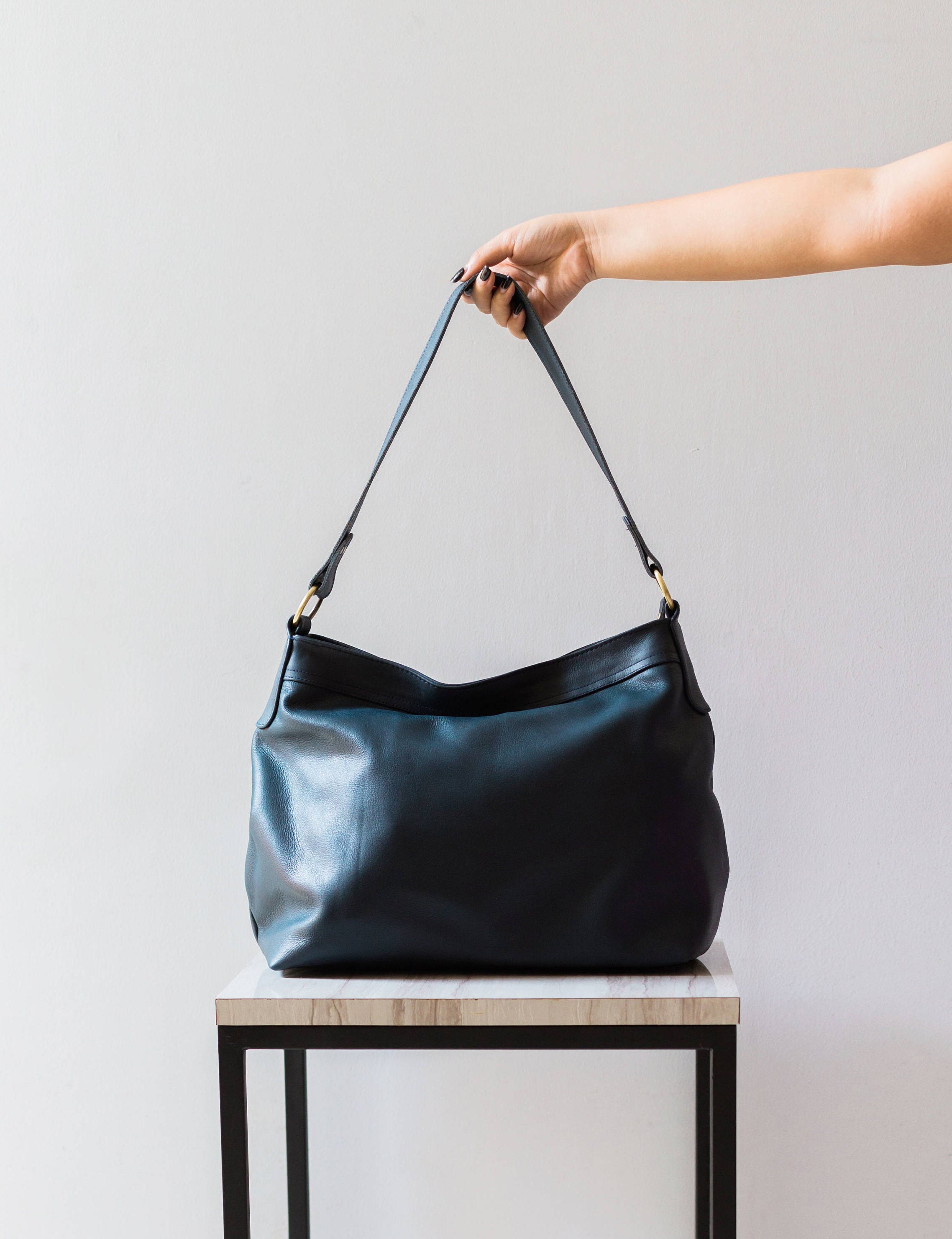 Fossil maya medium leather hobo hotsell