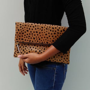 Pochette léopard, cuir authentique, pochette pliable léopard, pochette imprimé léopard, pochette en cuir léopard, pochette en cuir, sac à main léopard femmes