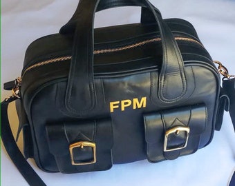 Initialen op mijn tas - Gepersonaliseerde lederen tas, initiële reliëf, initialen gravure op leer, gepersonaliseerde lederen tassen, initialen portemonnee