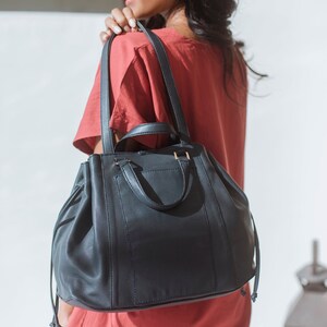 DINA Damen Ledertasche, echte Lammfell Ledertasche, Damen Schultertasche, Damen Arbeitstasche, Geschenk für Sie, Geburtstagsgeschenk für Sie, Büro
