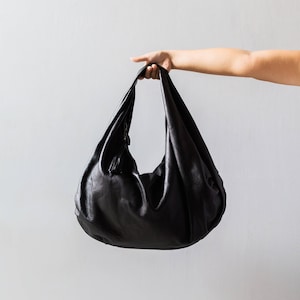 BLACK - Große Hobo Bag, weiche Leder Hobo Bag, weiche Lammfell Hobo Bag, Hobo Bag groß, Leder Schultertasche, Hobo Bag aus echtem Leder