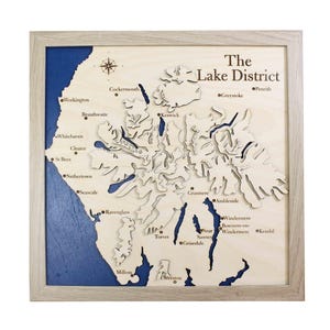 Carte 3D de la région des lacs - Carte topographique en bois