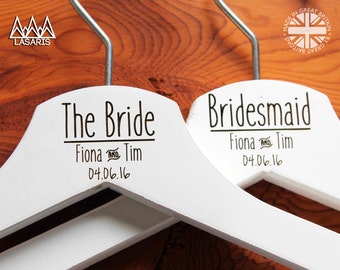 10 Personalised Bridal Wedding Hanger in Wood or White - Hanger Engraved Wedding Gift Bride, Bridesmaids and more. Line Split.