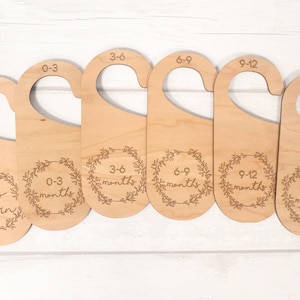 Baby Wardrobe Dividers - Baby Closet Dividers - Baby Shower Gift- New Baby Present - Nursery Decor - Wreath Set
