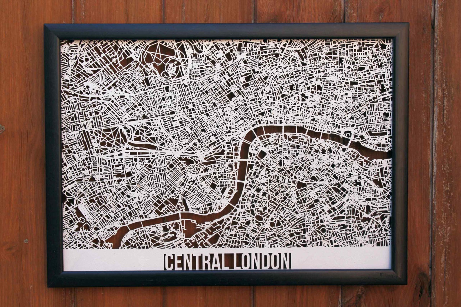 Laser maps. Map lasercut. карта лондона из дерева. earth map lasercut. карта вуда.