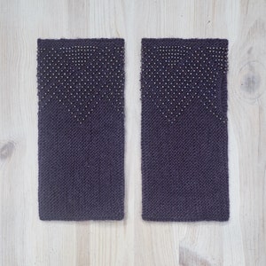 WRIST WARMERS