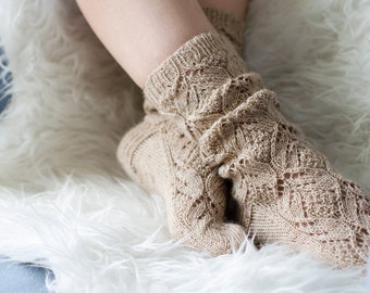 Knit socks pattern Lace knitting socks pattern Easy sock pattern Women knitting socks pattern Beginner knit socks pattern Socks knit pattern