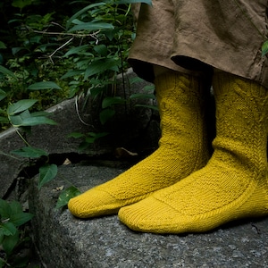 Knit socks pattern Easy cable socks pattern Golden grain socks Women knitting socks pattern Gift for knitters Socks knit pattern Knit socks