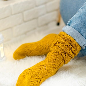 Knitting pattern PDF - Mustard knee-socks Women knitting pattern socks PDF Lace knitting knee-socks pattern