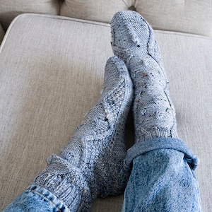 Knit socks pattern Beginner socks pattern Easy sock pattern Cable knit sock pattern Frosty Meadow Socks Women knitting pattern socks PDF