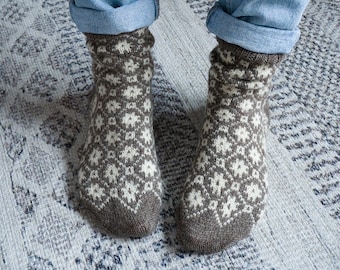 Knit socks pattern Easy socks pattern Colorwork socks pattern Sherbrooke socks Socks knitting pattern socks Beginner-friendly sock pattern