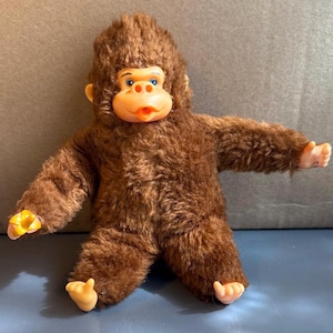 Vintage Gilroy the Gorilla, monkey, ape thumb sucking plush soft toy banana
