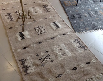 Beautiful handmade handwoven traditional rug / carpet 100% natural wool Berber, African Pattern art