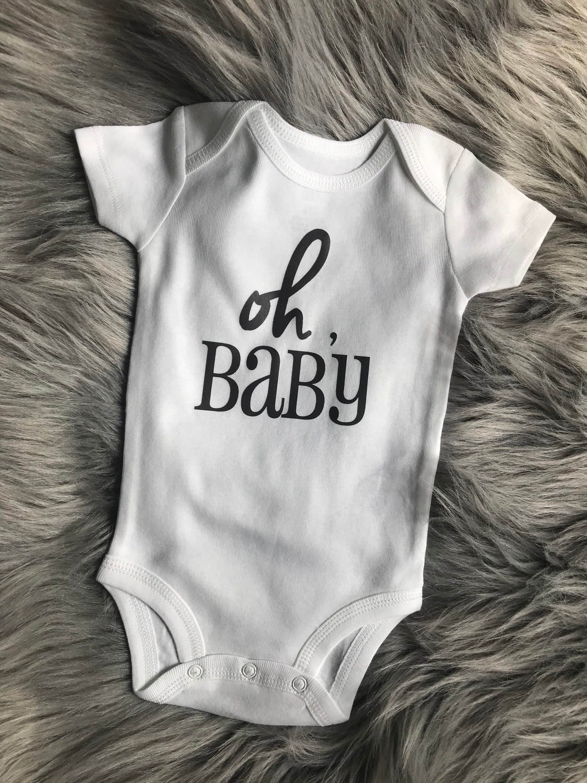 Oh Baby Pregnancy Announcement bodysuit / Embarazo Reveal / Etsy