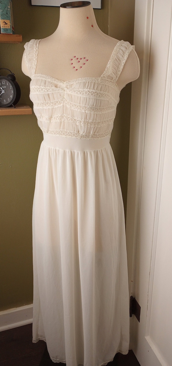 Vintage 50's Sweet & Sexy Nightgown Full Length XS Ivory Pin-up Nylon Lace Sheer