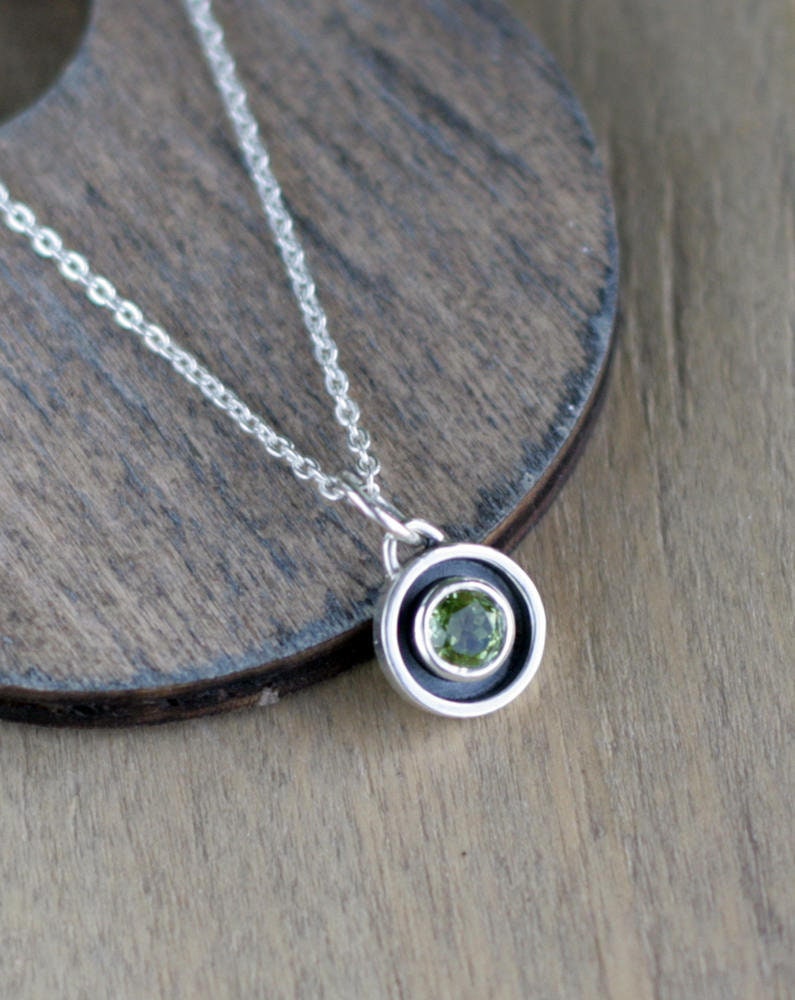 peridot necklaces peridot necklaces