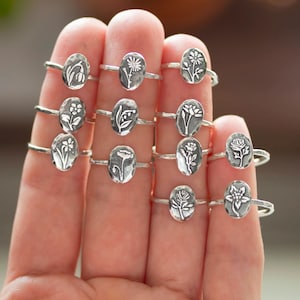 Geburtsmonat Schmuck, Silber Geburtsmonat Blume Siegelring, Geburtstagsring, personalisierter Cameo Blumenring, Mutterring