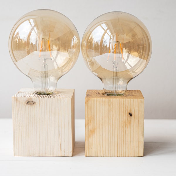 Einfache, minimalistische handgefertigte Holz Würfel Lampe US, EU, UK Adapter