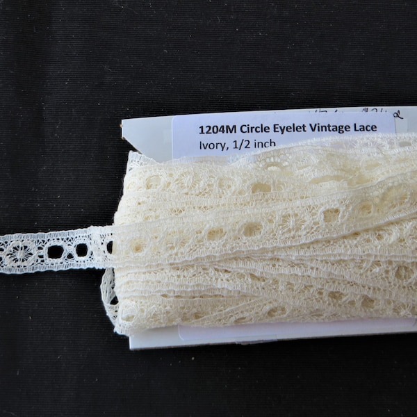 Circle Eyelet Lace, vintage, ivory,  1/2 inch, 1204M