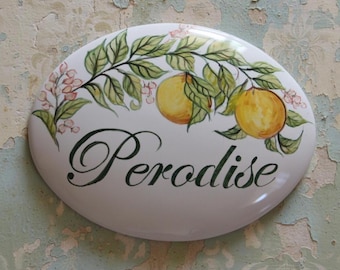 Italian pottery custom sign with family name to hang. Personalized gift for wedding, birthday, inaguration. Tile hand painted kitchen decor