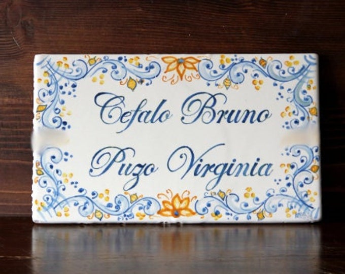 Italienische Keramikfliese mit Wohnadresse zum Aufhängen an der Tür, blauen handverzierten Fliesen, Familiennamen und Hausnummer