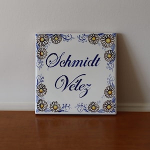 daisies tile, italian ceramic wall name plaque, personalized Italy sign, kitchen wall decor. floral plate with names blue and yellow