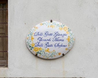 Italian Custom pottery sign for home with name, Italy ceramic tile. Gift for wedding, birthday or inauguration. Kitchen decoration.