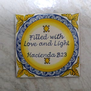 Square tile to hang on wall, decorative tiles in italian style, welcome plaque in Italy ceramics decor, kitchen gift. Custom name sign