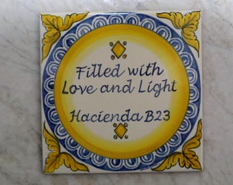 Square tile to hang on wall, decorative tiles in italian style, welcome plaque in Italy ceramics decor, kitchen gift. Custom name sign