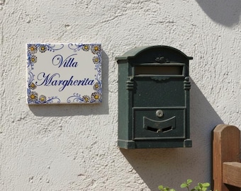 daisies tile, italian ceramic wall name plaque, personalized Italy sign, kitchen wall decor. floral plate with names blue and yellow